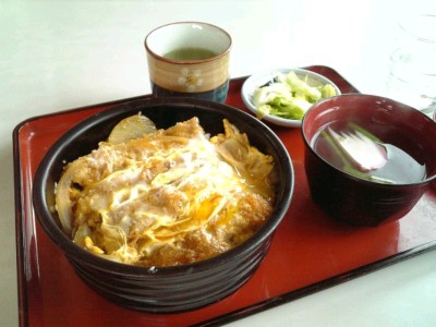 西谷食堂のカツ丼